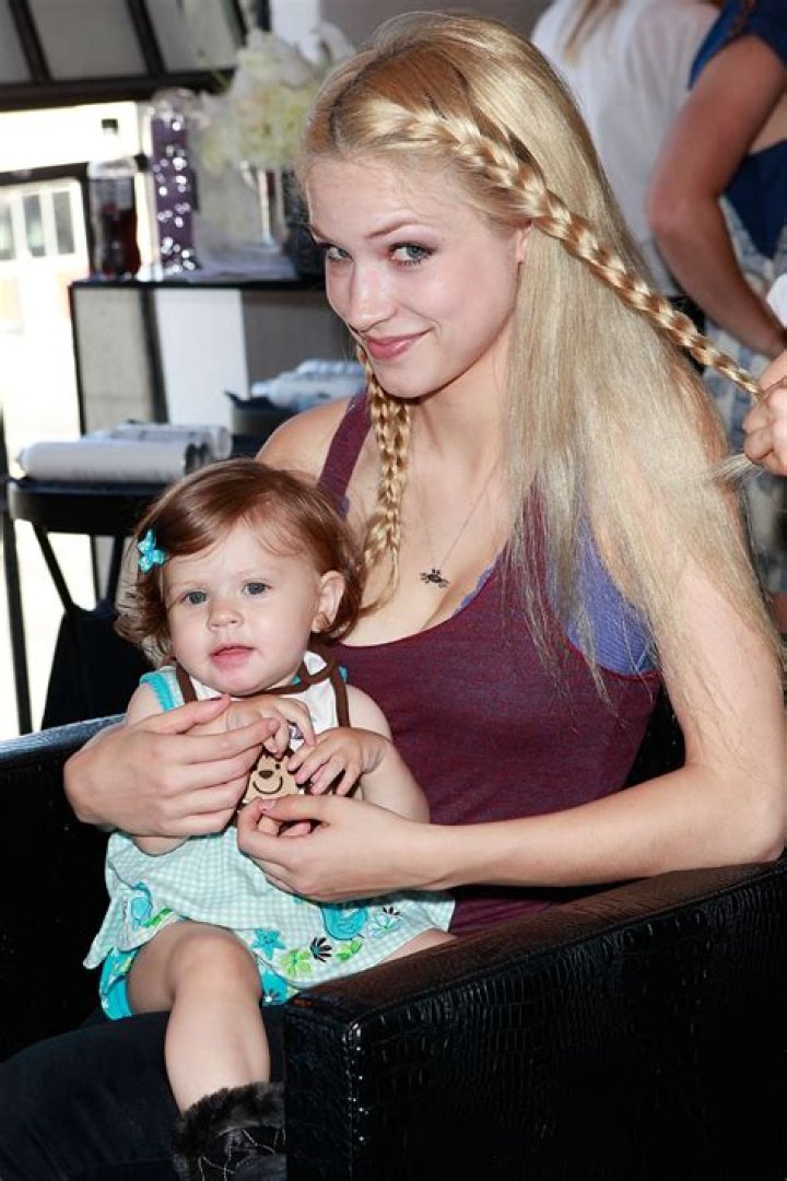 Alexis Knapp Kid