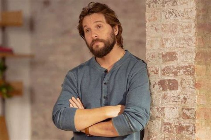 All About Logan Marshall – Green