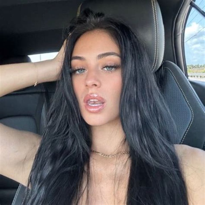 Ara Queen Bae OnlyFans Leak Exposed