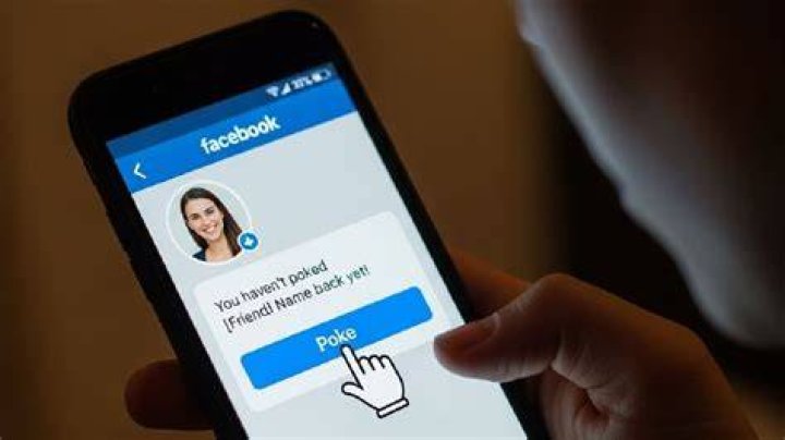 Facebook (Yes, Facebook) Is Reviving The Real World E! News UK