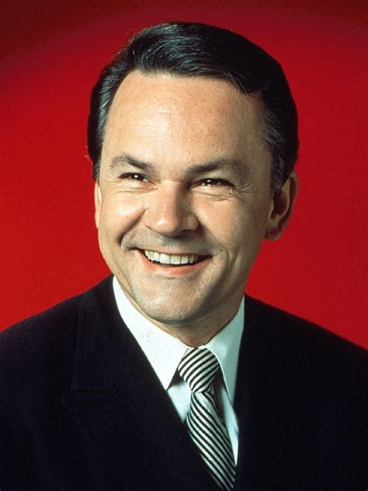 Famous actor Bob Crane was found murdered. But, who did it?