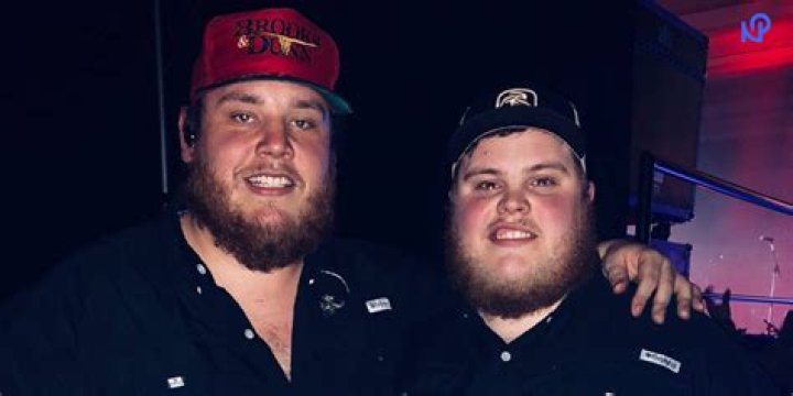 How Did Luke Combs Brother Die