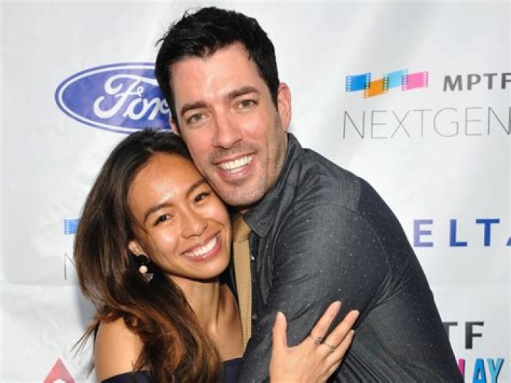 How tall is Linda Phan ·