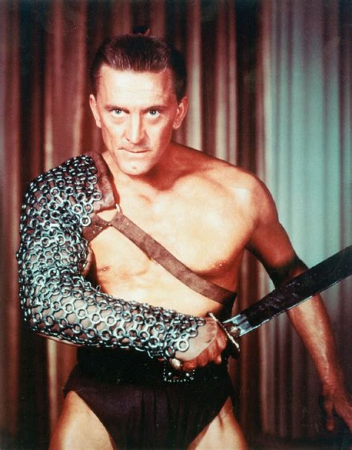 How tall was Kirk Douglas ·