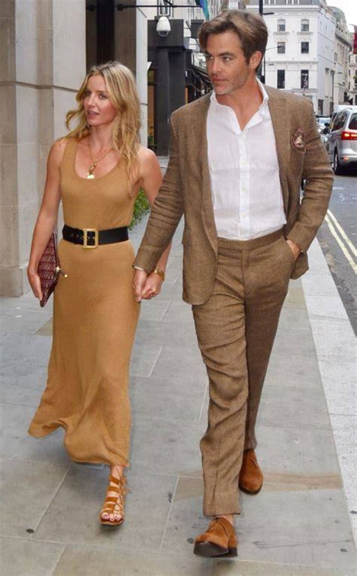 Inside Annabelle Wallis And To-Be Husband Chris Pine Dating Life