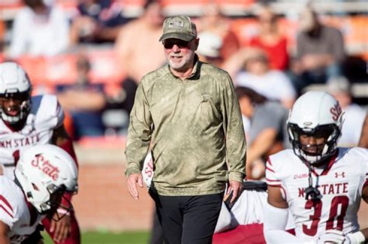 Jerry Kill ·