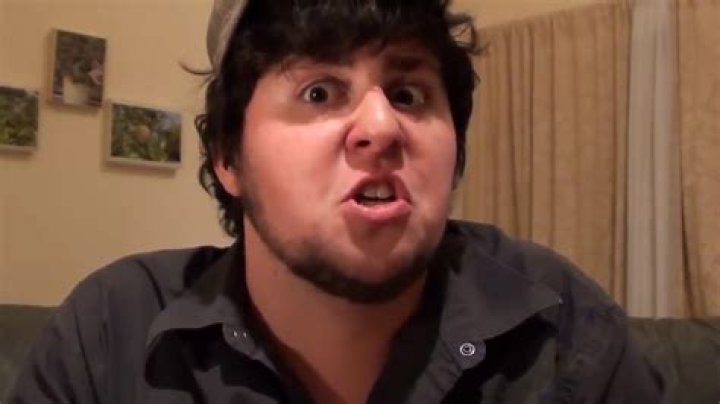 JonTron ·