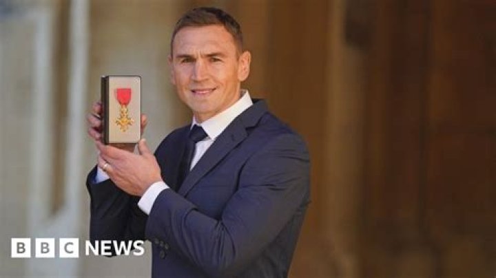 Kevin Sinfield receives OBE from Duke of Cambridge at Windsor Castle