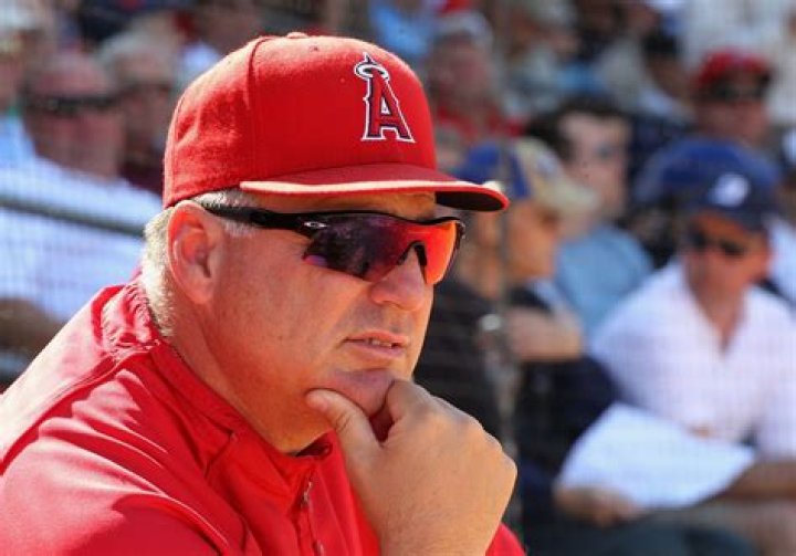 Mike Scioscia Net Worth