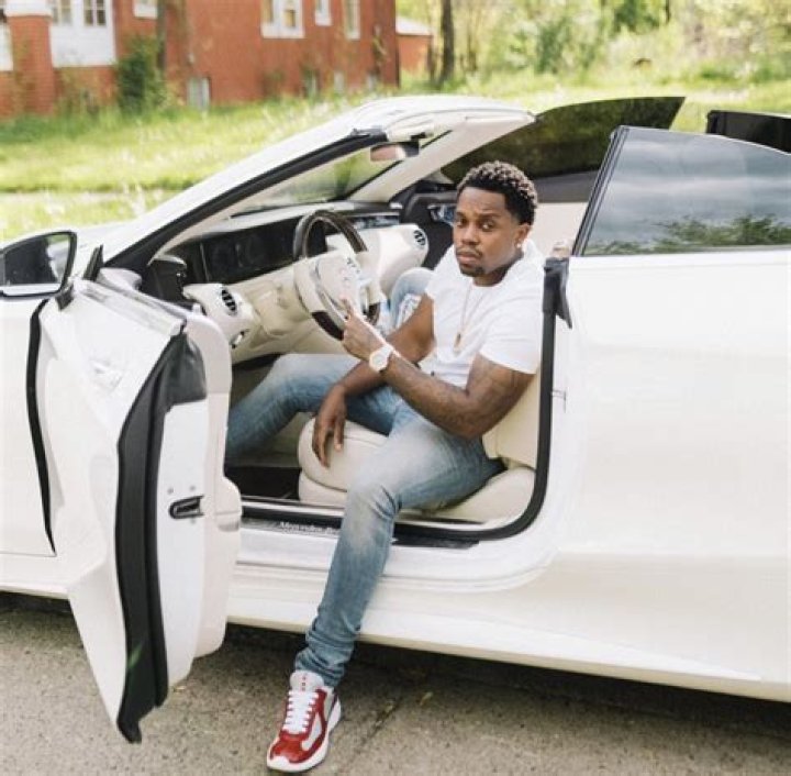 Payroll Giovanni Age